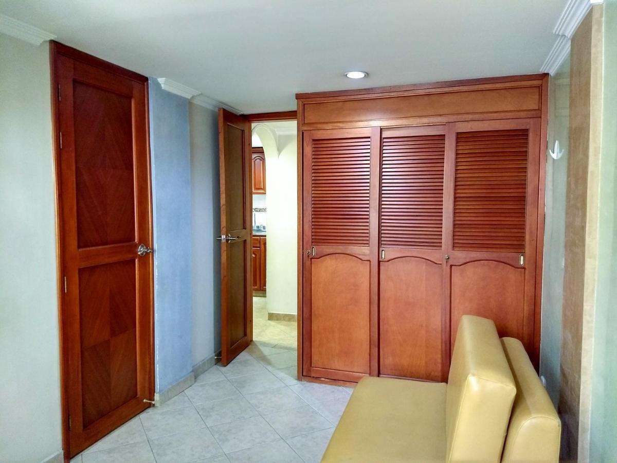 Bueno, Bonito, Barato Y Cerca A El Poblado Apartment Medellin Exterior photo